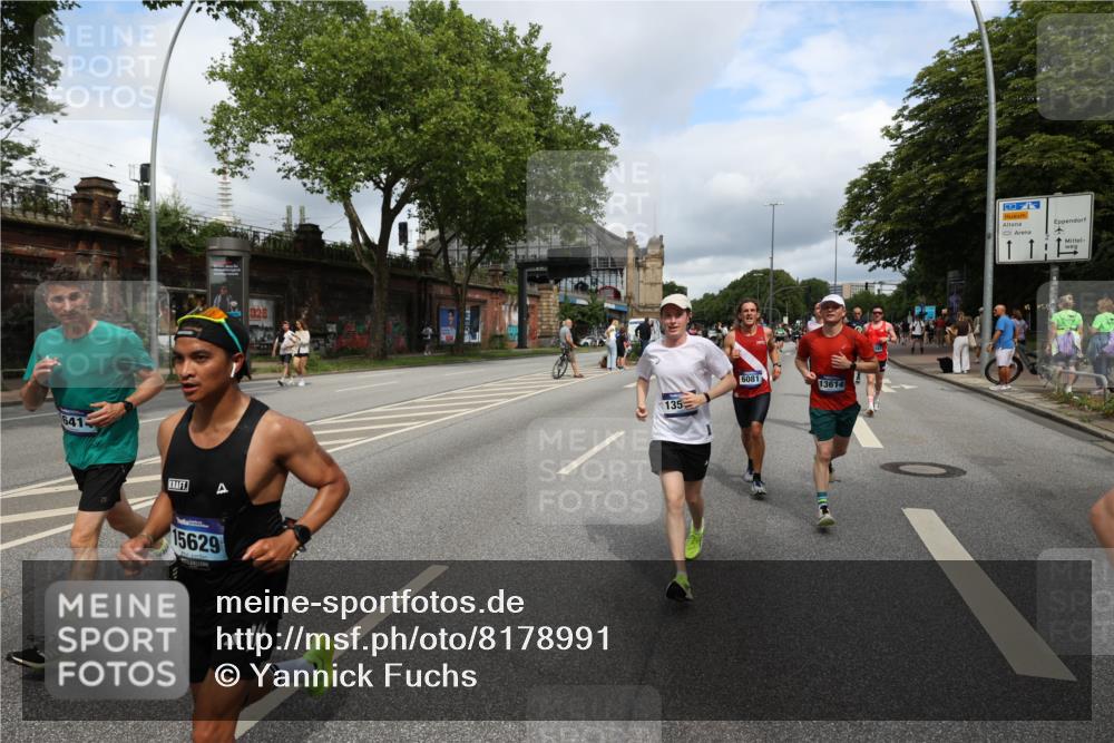 29.06.2025 - hella hamburg halbmarathon Yannick Fuchs http://msf.ph/oto/8178991 29.06.2025 10:42:35 20KM 1086, 1320, 1537, 1884, 1914, 2442, 3213, 3747, 4324, 4711, 5362, 6081, 6377, 6923, 7367, 8216, 8916, 9482, 9538, 9638, 10000, 11467, 12149, 12549, 12747, 12840, 13570, 13614, 14192, 14797, 14814, 14990, 15309, 15573, 15590, 15629, 15735, 15917, 15981, 16094, 16149, 16269, 16414, 16766, 17007, 17127, 18206, 18251, 18476, 18790, 18923, 19198 meine-sportfotos.de