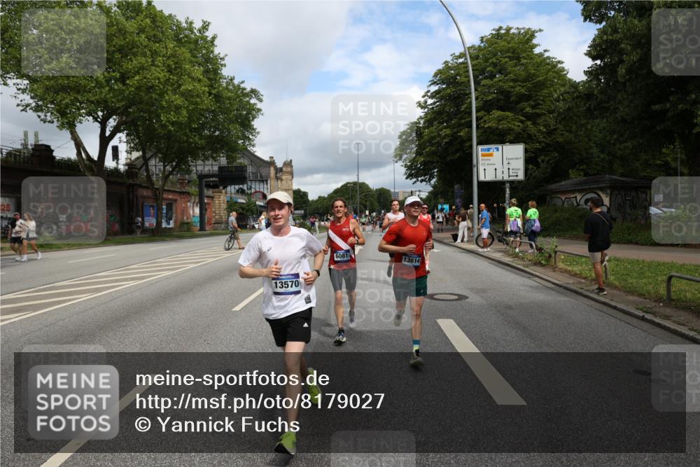 29.06.2025 - hella hamburg halbmarathon Yannick Fuchs http://msf.ph/oto/8179027 29.06.2025 10:42:35 20KM 1086, 1320, 1537, 1884, 1914, 2442, 3213, 3747, 4324, 4711, 5362, 6081, 6377, 6923, 7367, 8216, 8916, 9482, 9538, 9638, 10000, 11467, 12149, 12549, 12747, 12840, 13570, 13614, 14192, 14797, 14814, 14990, 15309, 15573, 15590, 15629, 15735, 15917, 15981, 16094, 16149, 16269, 16414, 16766, 17007, 17127, 18206, 18251, 18476, 18790, 18923, 19198 meine-sportfotos.de