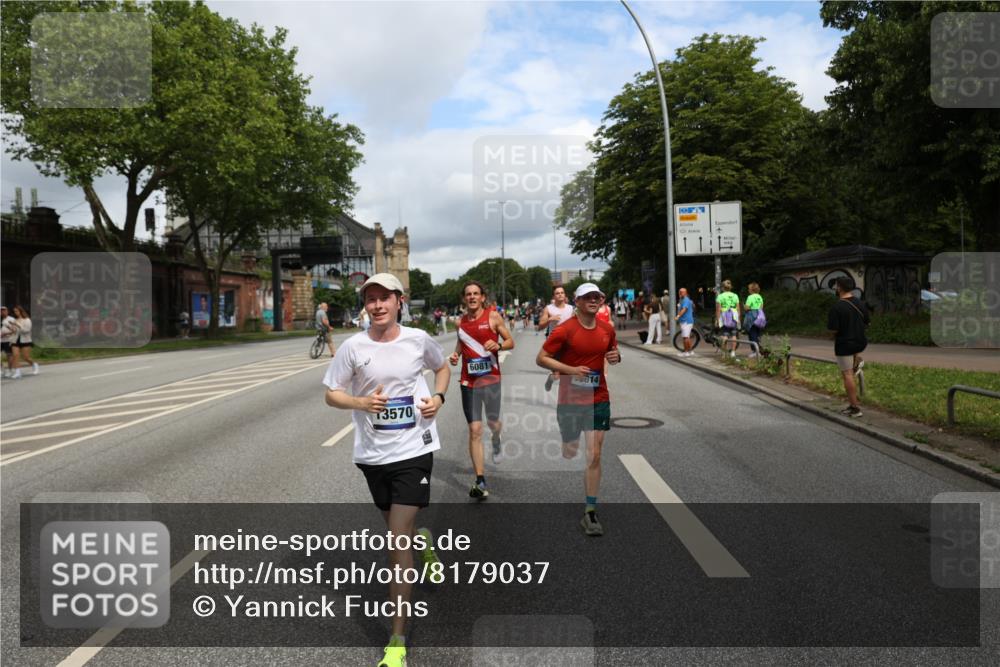 29.06.2025 - hella hamburg halbmarathon Yannick Fuchs http://msf.ph/oto/8179037 29.06.2025 10:42:35 20KM 1086, 1320, 1537, 1884, 1914, 2442, 3213, 3747, 4324, 4711, 5362, 6081, 6377, 6923, 7367, 8216, 8916, 9482, 9538, 9638, 10000, 11467, 12149, 12549, 12747, 12840, 13570, 13614, 14192, 14797, 14814, 14990, 15309, 15573, 15590, 15629, 15735, 15917, 15981, 16094, 16149, 16269, 16414, 16766, 17007, 17127, 18206, 18251, 18476, 18790, 18923, 19198 meine-sportfotos.de