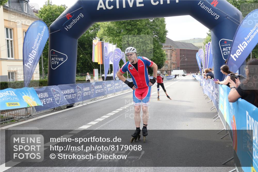 29.06.2025 - hella hamburg halbmarathon Strokosch-Dieckow http://msf.ph/oto/8179068 29.06.2025 09:20:46 Ziel 20181, 20316, 20457 meine-sportfotos.de