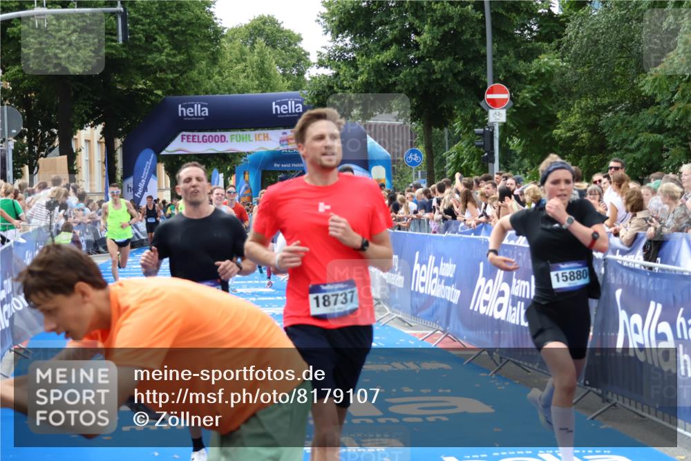 29.06.2025 - hella hamburg halbmarathon Zöllner http://msf.ph/oto/8179107 29.06.2025 10:29:33 Ziel 2021, 2180, 8784, 9137, 10156, 10790, 12234, 15880, 16118, 17197, 18737 meine-sportfotos.de