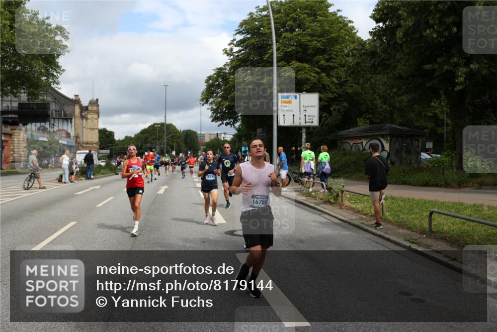 29.06.2025 - hella hamburg halbmarathon Yannick Fuchs http://msf.ph/oto/8179144 29.06.2025 10:42:37 20KM 1086, 1320, 1537, 1884, 1914, 2442, 3213, 3747, 4324, 4711, 5362, 5421, 6081, 6377, 6923, 7367, 8216, 8916, 9482, 9538, 9638, 10000, 11467, 12149, 12549, 12747, 12840, 13570, 13614, 14192, 14797, 14814, 14990, 15573, 15590, 15629, 15735, 15917, 15981, 16094, 16149, 16269, 16414, 16766, 17007, 17127, 18251, 18476, 18790, 18815, 18923, 19198 meine-sportfotos.de