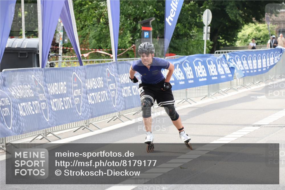 29.06.2025 - hella hamburg halbmarathon Strokosch-Dieckow http://msf.ph/oto/8179177 29.06.2025 09:20:56 Ziel 20181 meine-sportfotos.de