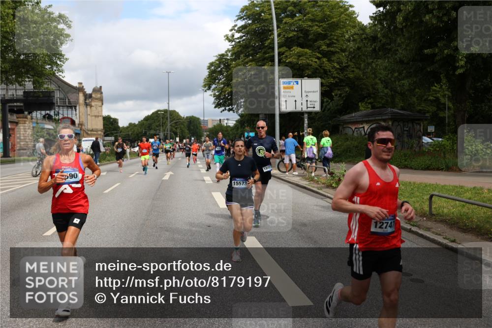 29.06.2025 - hella hamburg halbmarathon Yannick Fuchs http://msf.ph/oto/8179197 29.06.2025 10:42:38 20KM 1086, 1320, 1537, 1884, 1914, 2442, 3213, 4324, 4711, 5362, 5421, 6081, 6377, 6923, 7367, 8216, 8916, 9482, 9538, 9638, 10000, 11467, 12149, 12549, 12747, 12840, 13570, 13614, 14192, 14797, 14814, 14990, 15573, 15590, 15629, 15735, 15917, 15981, 16094, 16269, 16414, 16766, 17007, 17127, 18251, 18476, 18790, 18815, 18923, 19198 meine-sportfotos.de