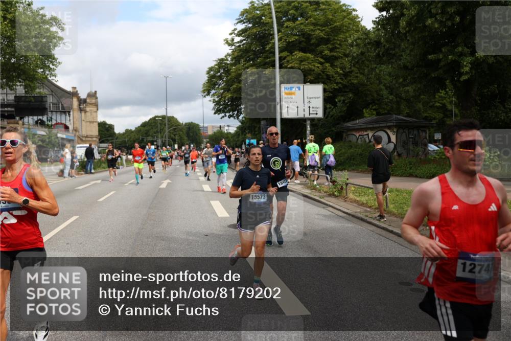 29.06.2025 - hella hamburg halbmarathon Yannick Fuchs http://msf.ph/oto/8179202 29.06.2025 10:42:38 20KM 1086, 1320, 1537, 1884, 1914, 2442, 3213, 4324, 4711, 5362, 5421, 6081, 6377, 6923, 7367, 8216, 8916, 9482, 9538, 9638, 10000, 11467, 12149, 12549, 12747, 12840, 13570, 13614, 14192, 14797, 14814, 14990, 15573, 15590, 15629, 15735, 15917, 15981, 16094, 16269, 16414, 16766, 17007, 17127, 18251, 18476, 18790, 18815, 18923, 19198 meine-sportfotos.de