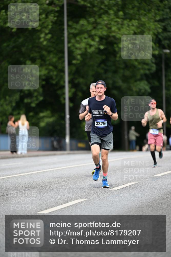 29.06.2025 - hella hamburg halbmarathon Dr. Thomas Lammeyer http://msf.ph/oto/8179207 29.06.2025 09:47:09 Kennedybrücke 1122, 1953, 2483, 3189, 3379, 5308, 8318, 8376, 9079, 9804, 10351, 11150 meine-sportfotos.de