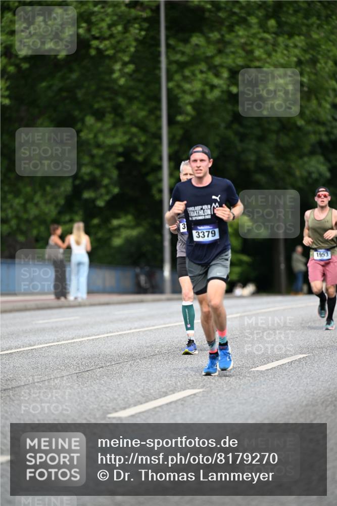 29.06.2025 - hella hamburg halbmarathon Dr. Thomas Lammeyer http://msf.ph/oto/8179270 29.06.2025 09:47:09 Kennedybrücke 1122, 1953, 2483, 3189, 3379, 5308, 8318, 8376, 9079, 9804, 10351, 11150 meine-sportfotos.de