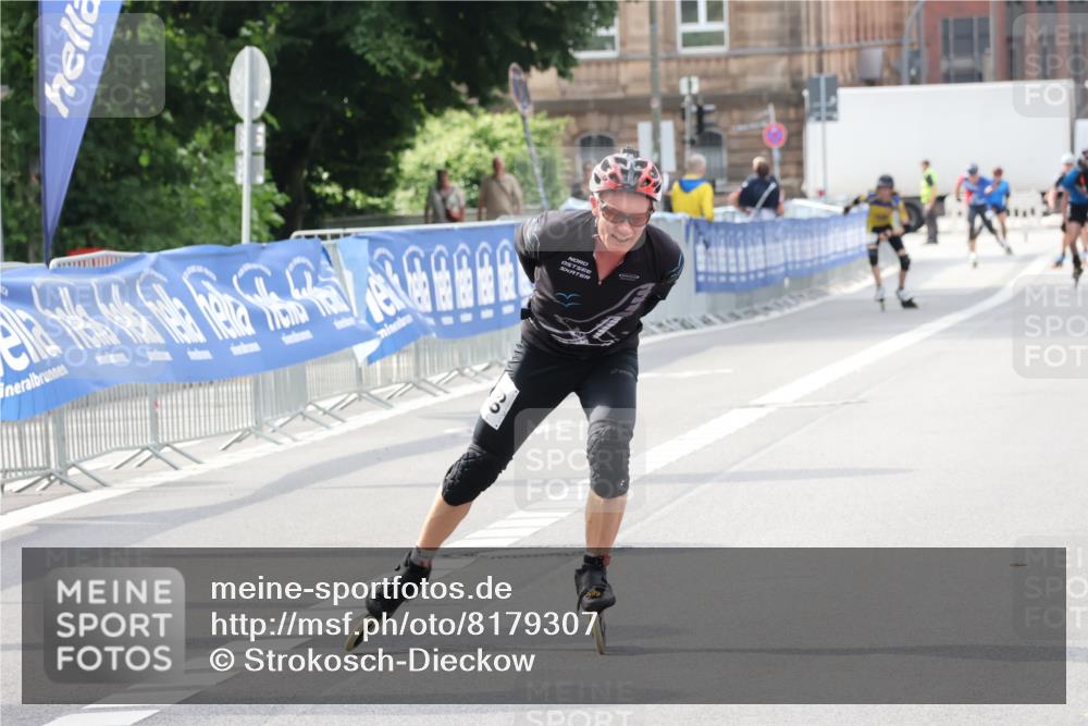 29.06.2025 - hella hamburg halbmarathon Strokosch-Dieckow http://msf.ph/oto/8179307 29.06.2025 09:21:12 Ziel 20069, 20229 meine-sportfotos.de