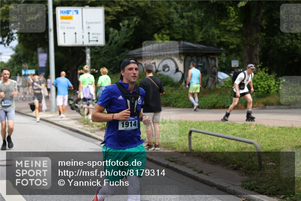 29.06.2025 - hella hamburg halbmarathon Yannick Fuchs http://msf.ph/oto/8179314 29.06.2025 10:42:42 20KM 1086, 1163, 1176, 1537, 1884, 1914, 2442, 3213, 4711, 5421, 6081, 6377, 6923, 7367, 8216, 8889, 8916, 9482, 9638, 10000, 11467, 12149, 12549, 12747, 12840, 13570, 13614, 14192, 14511, 14814, 14990, 15573, 15590, 15629, 15917, 15981, 16094, 16269, 16414, 16766, 17007, 17127, 18251, 18476, 18815, 18923, 19198 meine-sportfotos.de