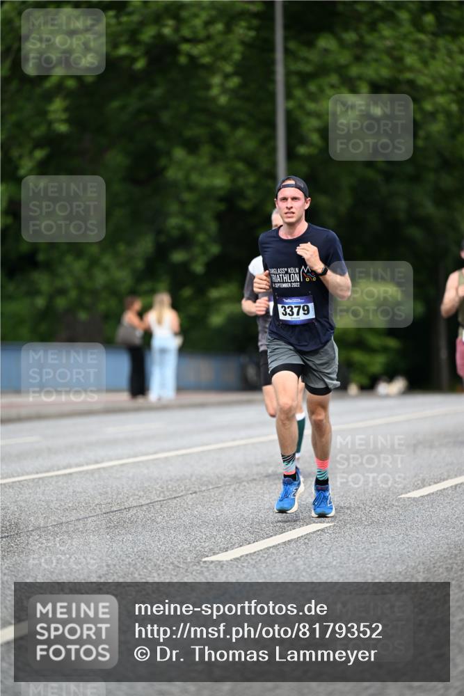29.06.2025 - hella hamburg halbmarathon Dr. Thomas Lammeyer http://msf.ph/oto/8179352 29.06.2025 09:47:09 Kennedybrücke 1122, 1953, 2483, 3189, 3379, 5308, 8318, 8376, 9079, 9804, 10351, 11150 meine-sportfotos.de