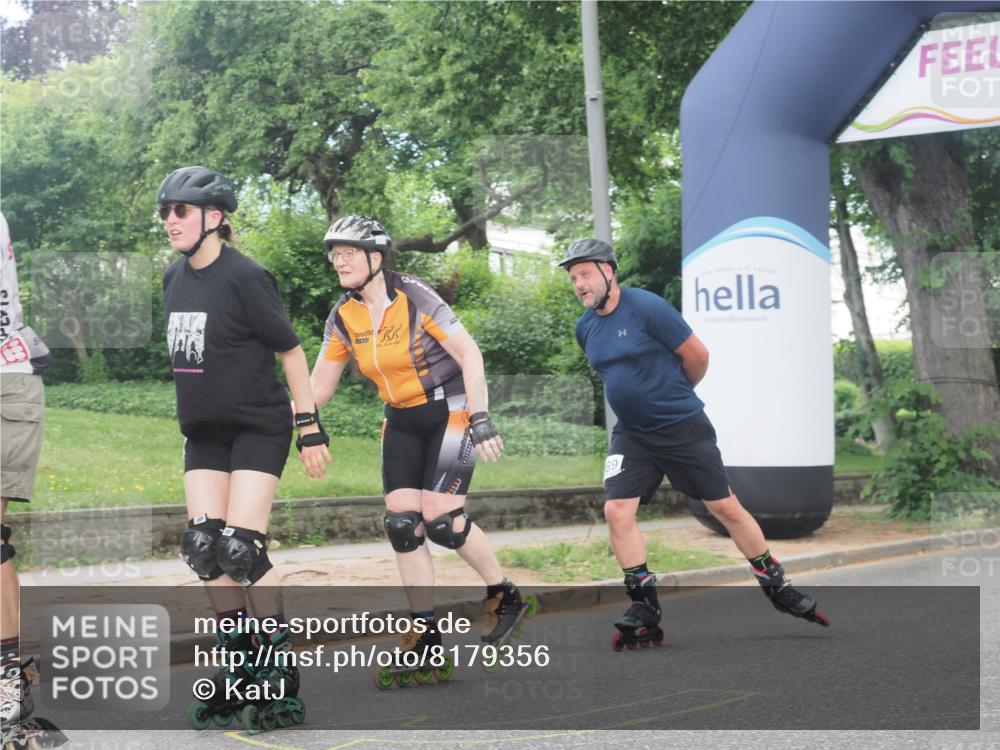 29.06.2025 - hella hamburg halbmarathon KatJ http://msf.ph/oto/8179356 29.06.2025 09:22:08 Zwischen KM18-KM19  meine-sportfotos.de
