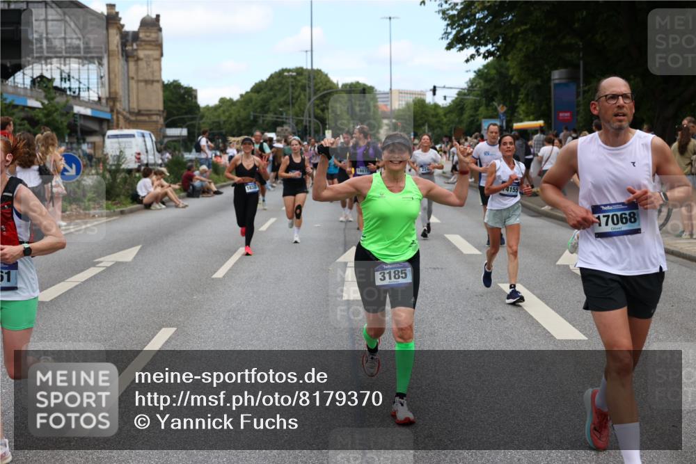 29.06.2025 - hella hamburg halbmarathon Yannick Fuchs http://msf.ph/oto/8179370 29.06.2025 11:20:39 20KM 1187, 1444, 2249, 2414, 3185, 3768, 3825, 3826, 4350, 5061, 5767, 6347, 7266, 7348, 7351, 8286, 8297, 9062, 9716, 10039, 12305, 12381, 12537, 12844, 12874, 13820, 14155, 14894, 14906, 15102, 15153, 15456, 16107, 16182, 16331, 16541, 16662, 16920, 17068, 18070, 18071, 18322, 18507, 18943 meine-sportfotos.de