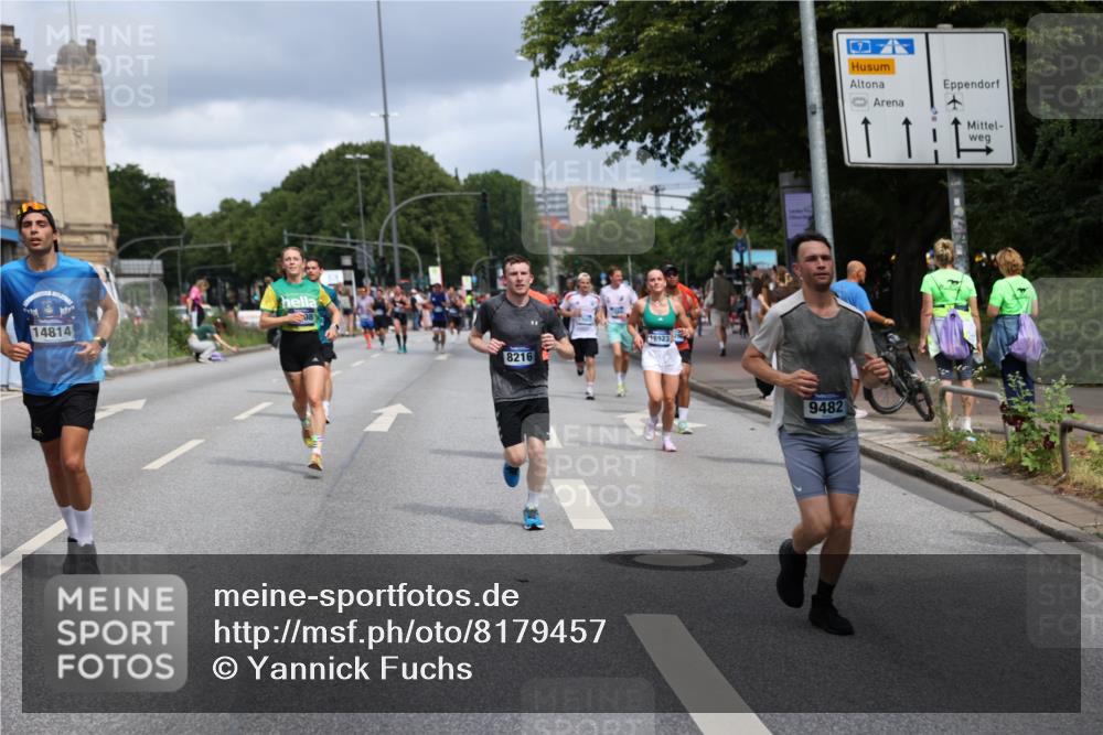 29.06.2025 - hella hamburg halbmarathon Yannick Fuchs http://msf.ph/oto/8179457 29.06.2025 10:42:43 20KM 1086, 1163, 1176, 1537, 1884, 1914, 2442, 3213, 4711, 5421, 6081, 6377, 6923, 7367, 8216, 8889, 8916, 9482, 9638, 9770, 10000, 11467, 12149, 12747, 12840, 13570, 13614, 14192, 14511, 14814, 14990, 15573, 15590, 15629, 15917, 15981, 16094, 16269, 16414, 16766, 17007, 17127, 18251, 18815, 18923, 19198 meine-sportfotos.de