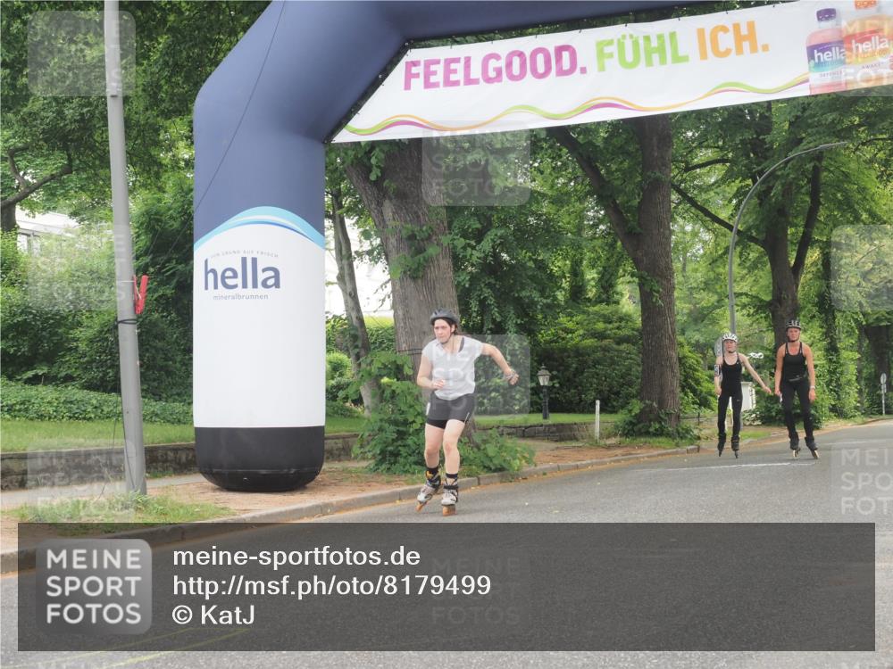 29.06.2025 - hella hamburg halbmarathon KatJ http://msf.ph/oto/8179499 29.06.2025 09:22:23 Zwischen KM18-KM19  meine-sportfotos.de