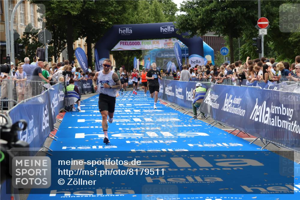 29.06.2025 - hella hamburg halbmarathon Zöllner http://msf.ph/oto/8179511 29.06.2025 10:30:02 Ziel 3189, 5308, 8190, 9634, 10270, 15672, 17768 meine-sportfotos.de