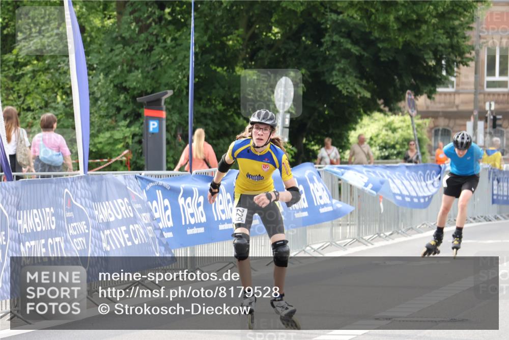 29.06.2025 - hella hamburg halbmarathon Strokosch-Dieckow http://msf.ph/oto/8179528 29.06.2025 09:21:20 Ziel 20017, 20072, 20108, 20229, 20540 meine-sportfotos.de