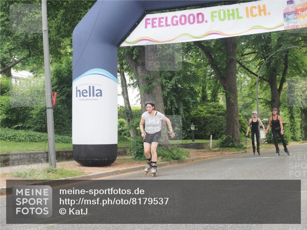 29.06.2025 - hella hamburg halbmarathon KatJ http://msf.ph/oto/8179537 29.06.2025 09:22:23 Zwischen KM18-KM19  meine-sportfotos.de