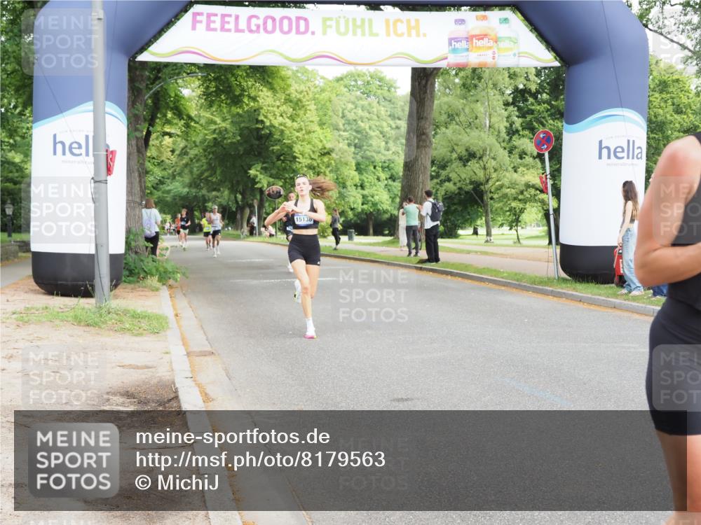 29.06.2025 - hella hamburg halbmarathon MichiJ http://msf.ph/oto/8179563 29.06.2025 10:17:05 Zwischen KM18-KM19 9079, 9097, 12341, 15136 meine-sportfotos.de