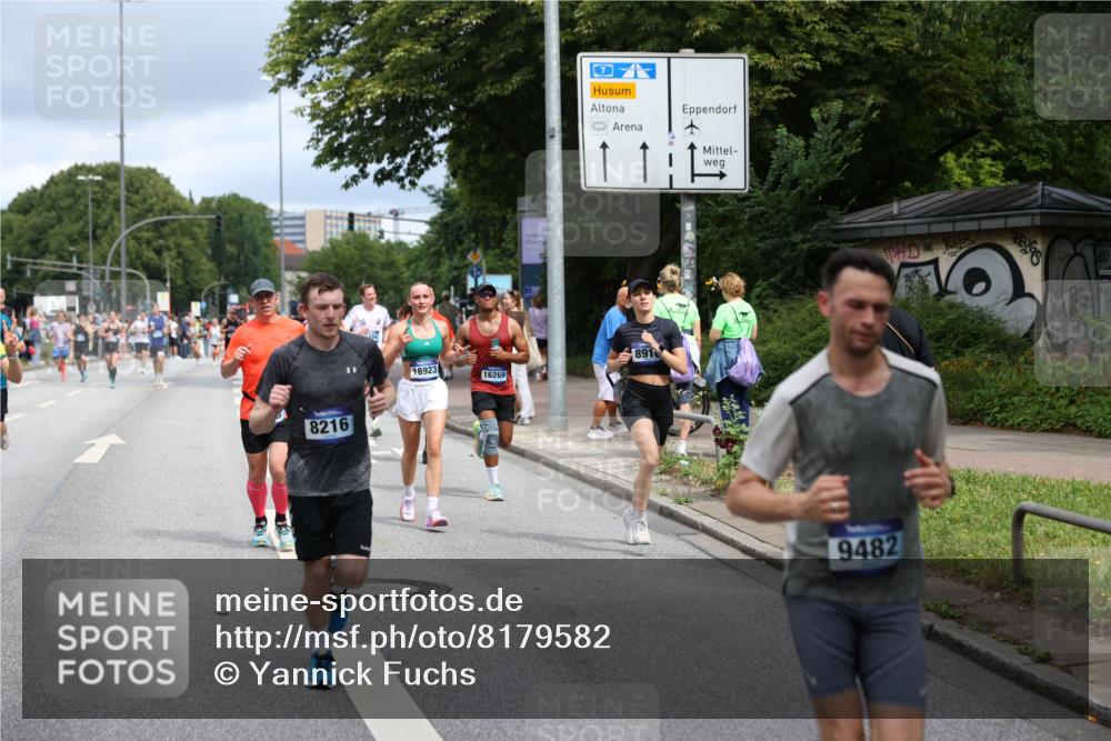 29.06.2025 - hella hamburg halbmarathon Yannick Fuchs http://msf.ph/oto/8179582 29.06.2025 10:42:44 20KM 1086, 1163, 1176, 1537, 1884, 1892, 1914, 2442, 3213, 4711, 5421, 6377, 6923, 7367, 8216, 8889, 8916, 9482, 9638, 9770, 10000, 11467, 12149, 12534, 12747, 12840, 13614, 14192, 14511, 14814, 14990, 15573, 15590, 15917, 15981, 16094, 16269, 16414, 16766, 17007, 17127, 18251, 18815, 18923, 19198 meine-sportfotos.de