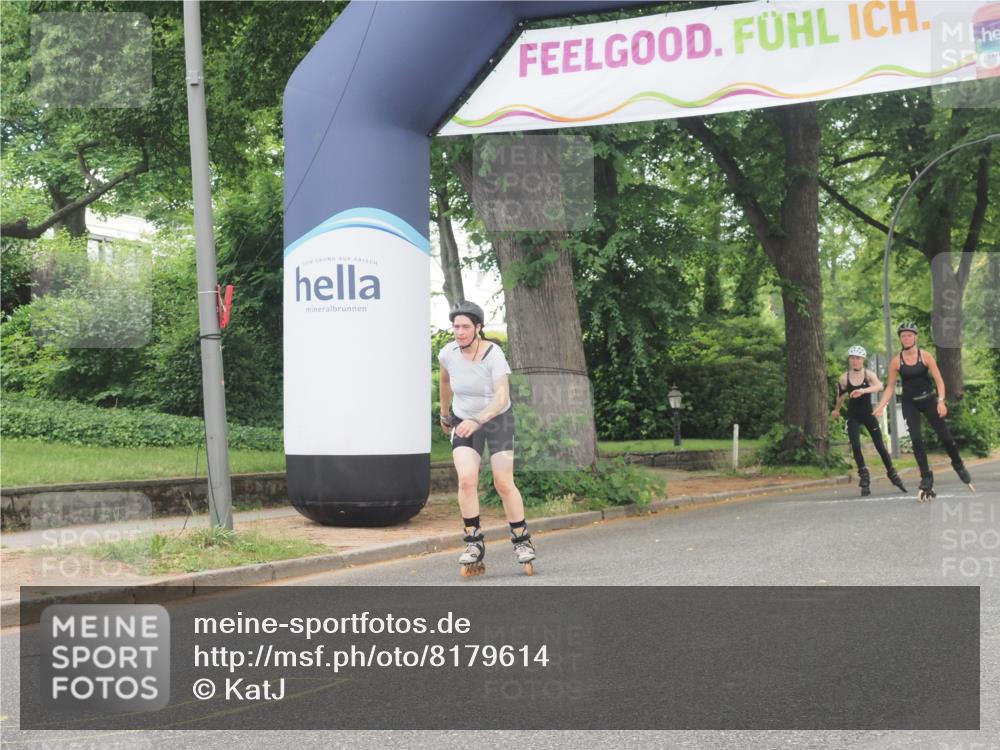 29.06.2025 - hella hamburg halbmarathon KatJ http://msf.ph/oto/8179614 29.06.2025 09:22:23 Zwischen KM18-KM19  meine-sportfotos.de