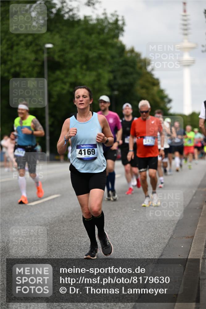 29.06.2025 - hella hamburg halbmarathon Dr. Thomas Lammeyer http://msf.ph/oto/8179630 29.06.2025 10:10:17 Kennedybrücke 1229, 1830, 1842, 2471, 2624, 3062, 4169, 4542, 5431, 6014, 7741, 8049, 8290, 8744, 8894, 8909, 9477, 9917, 10214, 10781 meine-sportfotos.de