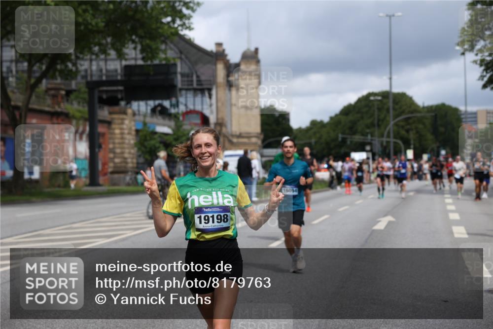 29.06.2025 - hella hamburg halbmarathon Yannick Fuchs http://msf.ph/oto/8179763 29.06.2025 10:42:46 20KM 1086, 1163, 1176, 1537, 1884, 1892, 1914, 2442, 3213, 4711, 5421, 6377, 6923, 7367, 8216, 8889, 8916, 9482, 9638, 9770, 10000, 11451, 11467, 12149, 12534, 12840, 14192, 14511, 14814, 14990, 15573, 15784, 15917, 15981, 16094, 16269, 17007, 17127, 17982, 18251, 18815, 18923, 19198 meine-sportfotos.de