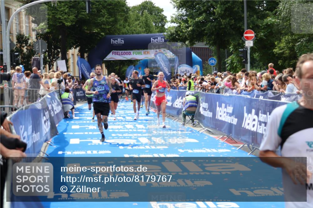 29.06.2025 - hella hamburg halbmarathon Zöllner http://msf.ph/oto/8179767 29.06.2025 10:39:35 Ziel 1343, 2546, 7152, 7154, 9116, 9265, 15336, 15828, 15965, 17215, 17360, 18154, 18285, 18803 meine-sportfotos.de