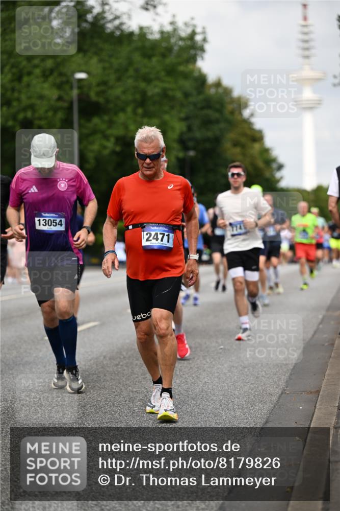 29.06.2025 - hella hamburg halbmarathon Dr. Thomas Lammeyer http://msf.ph/oto/8179826 29.06.2025 10:10:19 Kennedybrücke 1229, 1830, 1842, 1936, 2471, 2624, 3062, 4169, 4542, 5431, 6014, 7741, 8049, 8290, 8744, 8909, 9477, 9917, 10214, 10781 meine-sportfotos.de