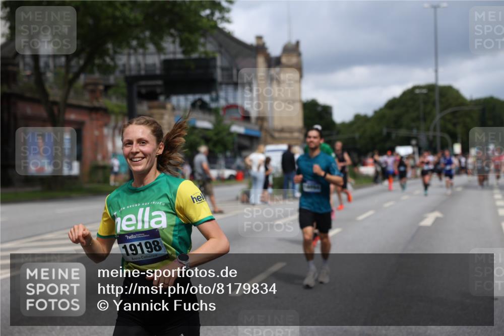 29.06.2025 - hella hamburg halbmarathon Yannick Fuchs http://msf.ph/oto/8179834 29.06.2025 10:42:46 20KM 1086, 1163, 1176, 1537, 1884, 1892, 1914, 2442, 3213, 4711, 5421, 6377, 6923, 7367, 8216, 8889, 8916, 9482, 9638, 9770, 10000, 11451, 11467, 12149, 12534, 12840, 14192, 14511, 14814, 14990, 15573, 15784, 15917, 15981, 16094, 16269, 17007, 17127, 17982, 18251, 18815, 18923, 19198 meine-sportfotos.de