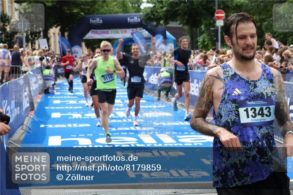 29.06.2025 - hella hamburg halbmarathon Zöllner http://msf.ph/oto/8179859 29.06.2025 10:39:38 Ziel 4888, 7152, 7154, 9116, 9265, 11284, 11806, 14077, 15094, 15336, 15828, 15965, 17215, 17360, 17425, 18154, 18285, 18803 meine-sportfotos.de