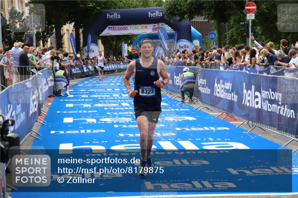 29.06.2025 - hella hamburg halbmarathon Zöllner http://msf.ph/oto/8179875 29.06.2025 10:30:18 Ziel 1758, 8323, 10173, 12691 meine-sportfotos.de