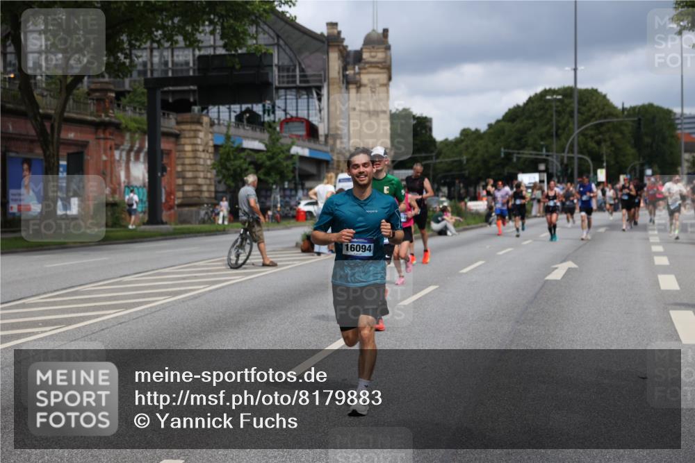 29.06.2025 - hella hamburg halbmarathon Yannick Fuchs http://msf.ph/oto/8179883 29.06.2025 10:42:47 20KM 1086, 1163, 1176, 1537, 1884, 1892, 1914, 2442, 3213, 4711, 5421, 6377, 6923, 7367, 8216, 8889, 8916, 9482, 9638, 9770, 10000, 11451, 11467, 12149, 12534, 12690, 12840, 14192, 14511, 14814, 14990, 15573, 15784, 15917, 15981, 16094, 16269, 17007, 17127, 17395, 17982, 18251, 18815, 18923, 19198 meine-sportfotos.de