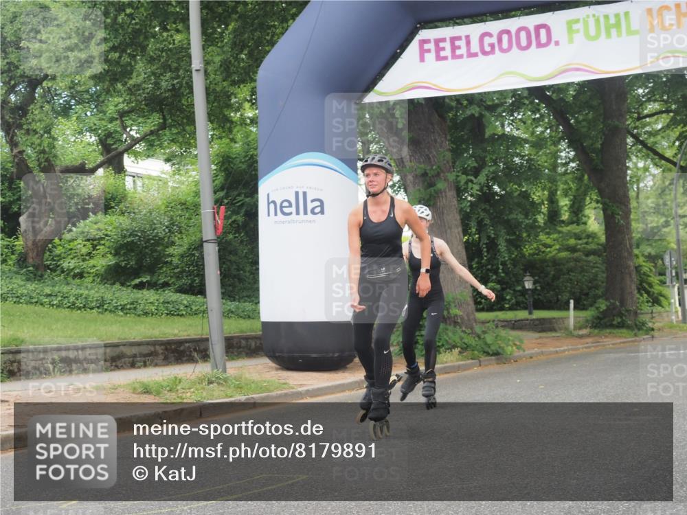 29.06.2025 - hella hamburg halbmarathon KatJ http://msf.ph/oto/8179891 29.06.2025 09:22:25 Zwischen KM18-KM19  meine-sportfotos.de