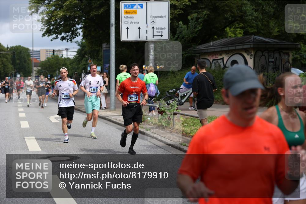 29.06.2025 - hella hamburg halbmarathon Yannick Fuchs http://msf.ph/oto/8179910 29.06.2025 10:42:47 20KM 1086, 1163, 1176, 1537, 1884, 1892, 1914, 2442, 3213, 4711, 5421, 6377, 6923, 7367, 8216, 8889, 8916, 9482, 9638, 9770, 10000, 11451, 11467, 12149, 12534, 12690, 12840, 14192, 14511, 14814, 14990, 15573, 15784, 15917, 15981, 16094, 16269, 17007, 17127, 17395, 17982, 18251, 18815, 18923, 19198 meine-sportfotos.de