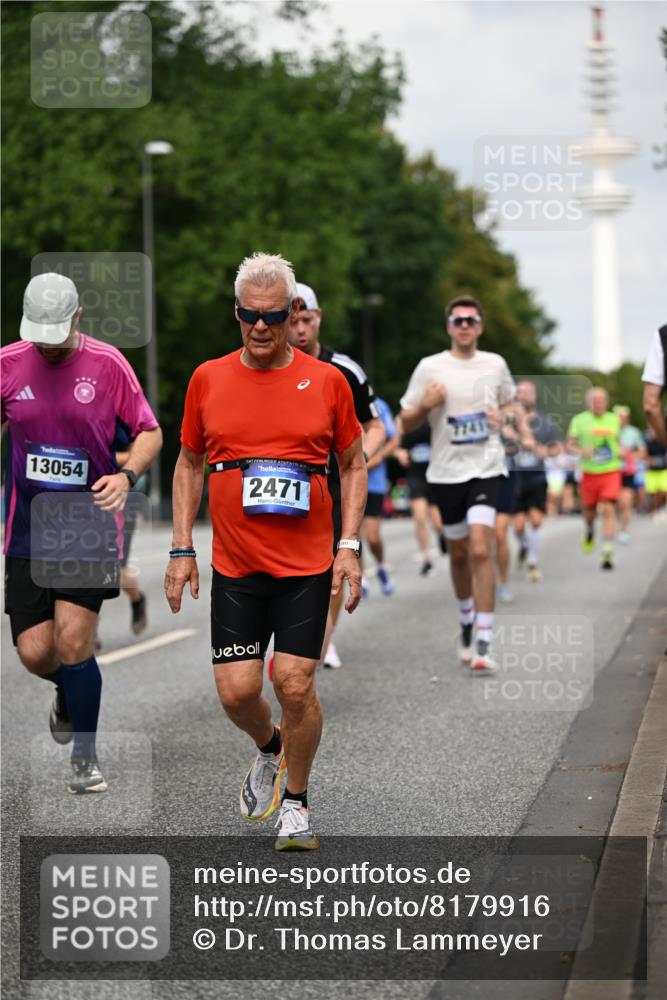 29.06.2025 - hella hamburg halbmarathon Dr. Thomas Lammeyer http://msf.ph/oto/8179916 29.06.2025 10:10:20 Kennedybrücke 1229, 1830, 1842, 1936, 2471, 2624, 3062, 4169, 4542, 5431, 6014, 7741, 8049, 8290, 8744, 8909, 9917, 10214, 10781 meine-sportfotos.de