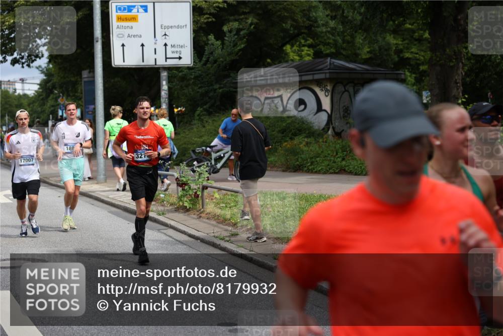 29.06.2025 - hella hamburg halbmarathon Yannick Fuchs http://msf.ph/oto/8179932 29.06.2025 10:42:47 20KM 1086, 1163, 1176, 1537, 1884, 1892, 1914, 2442, 3213, 4711, 5421, 6377, 6923, 7367, 8216, 8889, 8916, 9482, 9638, 9770, 10000, 11451, 11467, 12149, 12534, 12690, 12840, 14192, 14511, 14814, 14990, 15573, 15784, 15917, 15981, 16094, 16269, 17007, 17127, 17395, 17982, 18251, 18815, 18923, 19198 meine-sportfotos.de