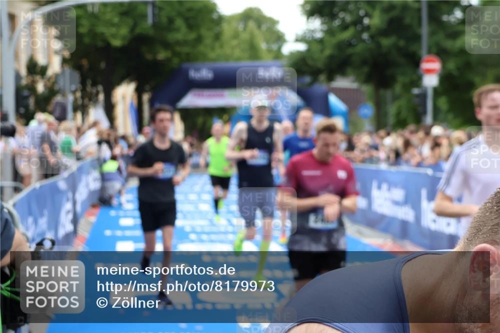 29.06.2025 - hella hamburg halbmarathon Zöllner http://msf.ph/oto/8179973 29.06.2025 10:30:40 Ziel 2460, 2851, 3845, 7231, 7481, 8318, 11413, 12049, 15253, 17322, 18235 meine-sportfotos.de