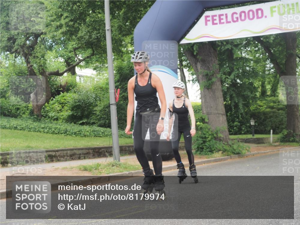 29.06.2025 - hella hamburg halbmarathon KatJ http://msf.ph/oto/8179974 29.06.2025 09:22:25 Zwischen KM18-KM19  meine-sportfotos.de