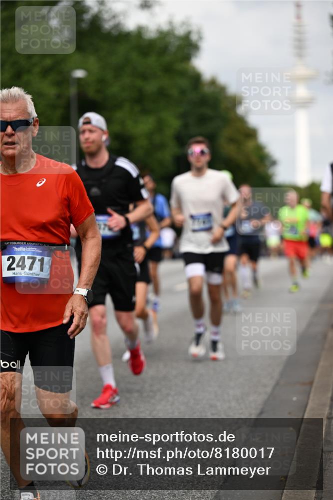 29.06.2025 - hella hamburg halbmarathon Dr. Thomas Lammeyer http://msf.ph/oto/8180017 29.06.2025 10:10:21 Kennedybrücke 1830, 1936, 2471, 2624, 3062, 4169, 4542, 5431, 6014, 7741, 8290, 8744, 8909, 9917, 10214, 10781 meine-sportfotos.de