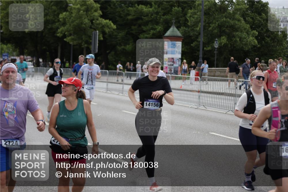 29.06.2025 - hella hamburg halbmarathon Jannik Wohlers http://msf.ph/oto/8180038 29.06.2025 11:09:40 Lombardsbrücke 1289, 1299, 1301, 2694, 2724, 2726, 3498, 3500, 4058, 5555, 5558, 6323, 6434, 8043, 8119, 8740, 9300, 10164, 11170, 11171, 11754, 11894, 12085, 12243, 13408, 13597, 13858, 13907, 14147, 14156, 14401, 15181, 15440, 15638, 16324, 16373, 16814, 17114, 17375, 18351 meine-sportfotos.de