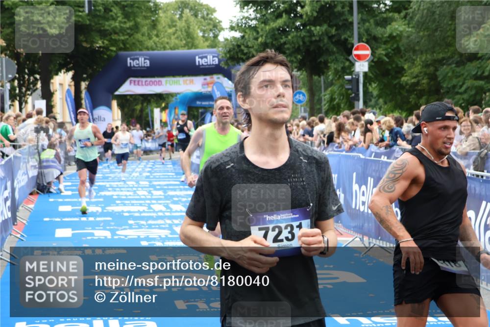 29.06.2025 - hella hamburg halbmarathon Zöllner http://msf.ph/oto/8180040 29.06.2025 10:30:43 Ziel 2851, 3845, 7481, 8318, 11413, 17322, 18235 meine-sportfotos.de