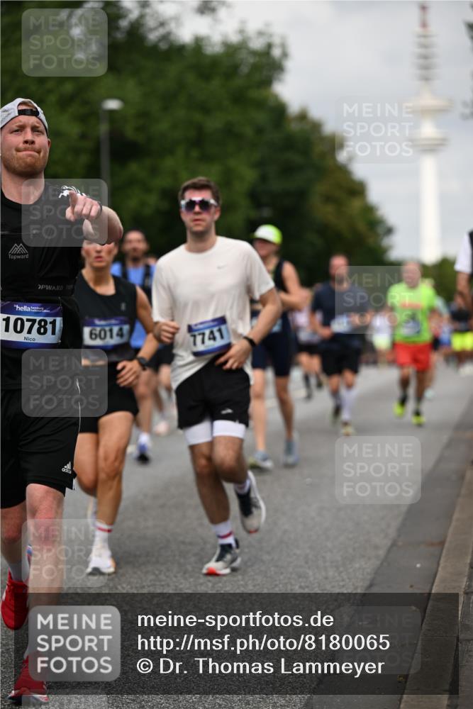 29.06.2025 - hella hamburg halbmarathon Dr. Thomas Lammeyer http://msf.ph/oto/8180065 29.06.2025 10:10:22 Kennedybrücke 1830, 1936, 2471, 2624, 3062, 4169, 4542, 5431, 6014, 7741, 8290, 8744, 8909, 9917, 10214, 10781 meine-sportfotos.de