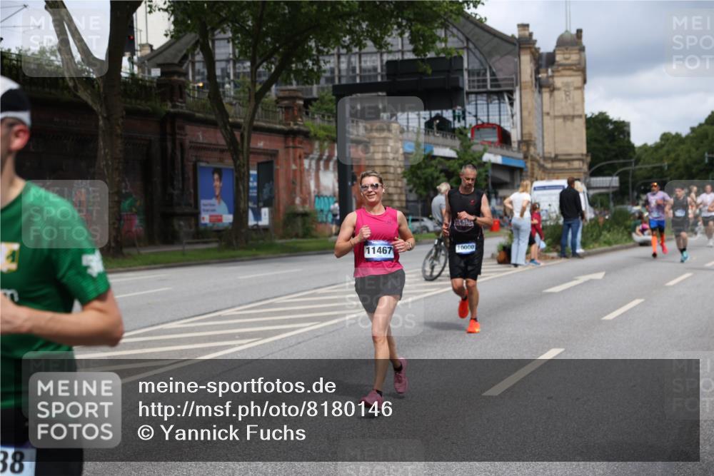 29.06.2025 - hella hamburg halbmarathon Yannick Fuchs http://msf.ph/oto/8180146 29.06.2025 10:42:50 20KM 1086, 1163, 1176, 1537, 1884, 1892, 2442, 3213, 4711, 5421, 6377, 6389, 6923, 8216, 8889, 8916, 9348, 9482, 9638, 9770, 10000, 11451, 11467, 12149, 12534, 12690, 12840, 13962, 14033, 14192, 14511, 14814, 14990, 15784, 15917, 15981, 16094, 16269, 17007, 17127, 17395, 17745, 17855, 17982, 18251, 18815, 18923, 19198 meine-sportfotos.de
