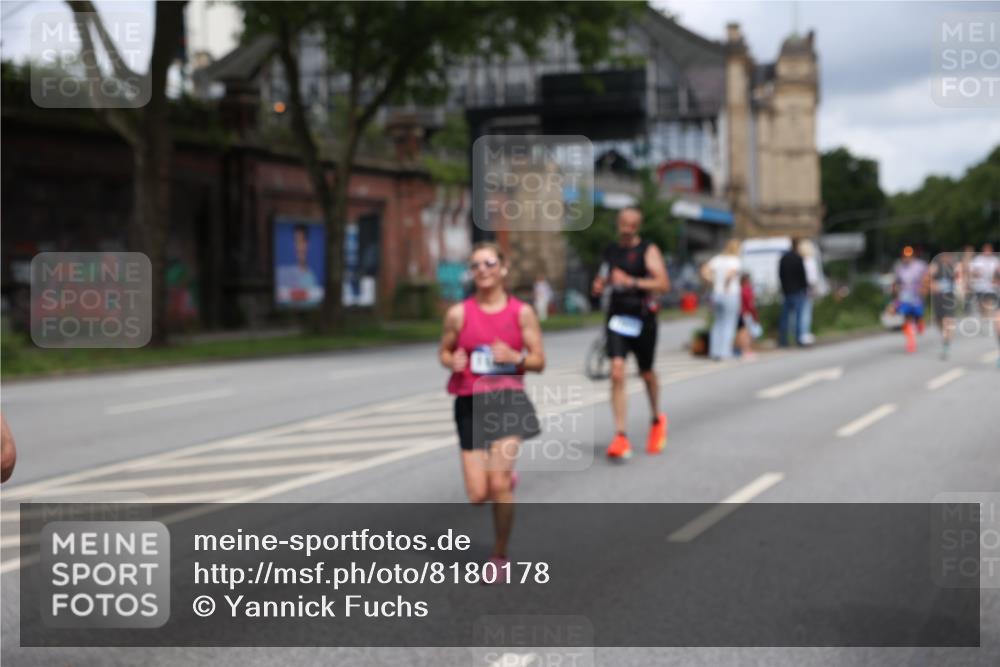 29.06.2025 - hella hamburg halbmarathon Yannick Fuchs http://msf.ph/oto/8180178 29.06.2025 10:42:50 20KM 1086, 1163, 1176, 1537, 1884, 1892, 2442, 3213, 4711, 5421, 6377, 6389, 6923, 8216, 8889, 8916, 9348, 9482, 9638, 9770, 10000, 11451, 11467, 12149, 12534, 12690, 12840, 13962, 14033, 14192, 14511, 14814, 14990, 15784, 15917, 15981, 16094, 16269, 17007, 17127, 17395, 17745, 17855, 17982, 18251, 18815, 18923, 19198 meine-sportfotos.de