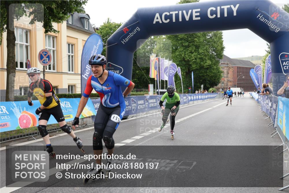 29.06.2025 - hella hamburg halbmarathon Strokosch-Dieckow http://msf.ph/oto/8180197 29.06.2025 09:21:35 Ziel 20111, 20144, 20302, 20366, 20400, 20548 meine-sportfotos.de