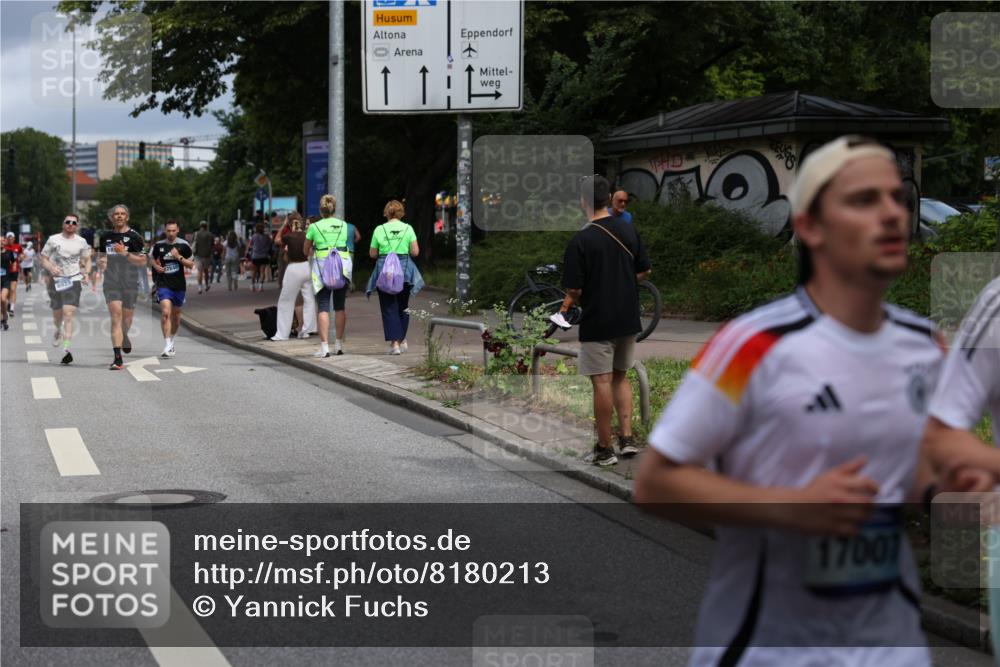29.06.2025 - hella hamburg halbmarathon Yannick Fuchs http://msf.ph/oto/8180213 29.06.2025 10:42:50 20KM 1086, 1163, 1176, 1537, 1884, 1892, 2442, 3213, 4711, 5421, 6377, 6389, 6923, 8216, 8889, 8916, 9348, 9482, 9638, 9770, 10000, 11451, 11467, 12149, 12534, 12690, 12840, 13962, 14033, 14192, 14511, 14814, 14990, 15784, 15917, 15981, 16094, 16269, 17007, 17127, 17395, 17745, 17855, 17982, 18251, 18815, 18923, 19198 meine-sportfotos.de