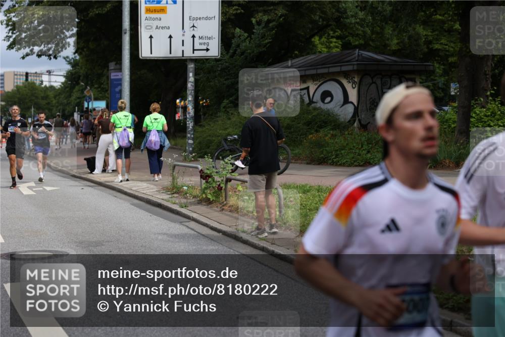 29.06.2025 - hella hamburg halbmarathon Yannick Fuchs http://msf.ph/oto/8180222 29.06.2025 10:42:50 20KM 1086, 1163, 1176, 1537, 1884, 1892, 2442, 3213, 4711, 5421, 6377, 6389, 6923, 8216, 8889, 8916, 9348, 9482, 9638, 9770, 10000, 11451, 11467, 12149, 12534, 12690, 12840, 13962, 14033, 14192, 14511, 14814, 14990, 15784, 15917, 15981, 16094, 16269, 17007, 17127, 17395, 17745, 17855, 17982, 18251, 18815, 18923, 19198 meine-sportfotos.de