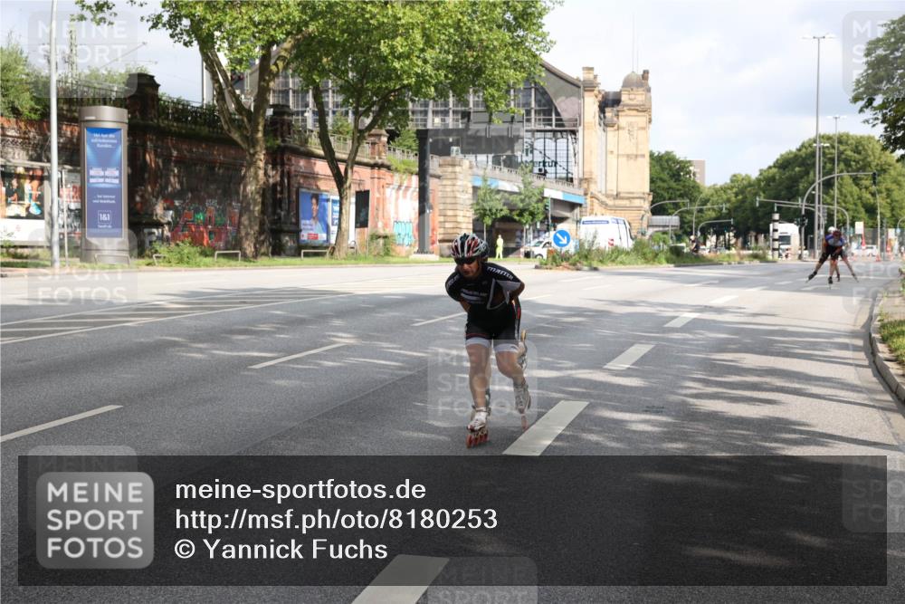 29.06.2025 - hella hamburg halbmarathon Yannick Fuchs http://msf.ph/oto/8180253 29.06.2025 09:07:28 20KM 1, 1 meine-sportfotos.de