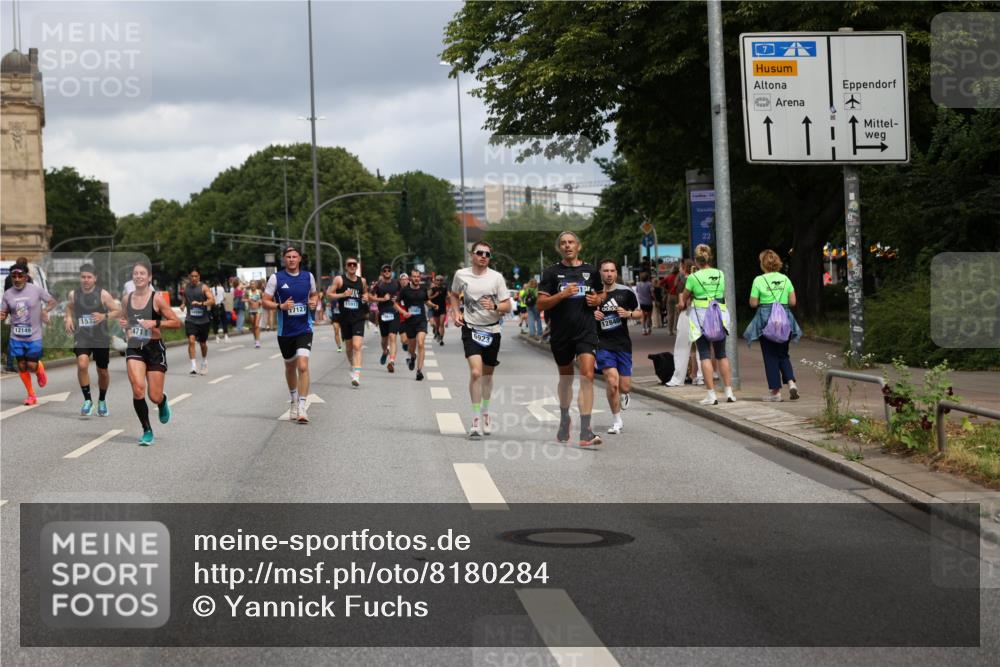 29.06.2025 - hella hamburg halbmarathon Yannick Fuchs http://msf.ph/oto/8180284 29.06.2025 10:42:52 20KM 1086, 1163, 1176, 1537, 1884, 1892, 2442, 3213, 3985, 4711, 5421, 6389, 6923, 8889, 8916, 9348, 9638, 9770, 10000, 11451, 11467, 12149, 12534, 12690, 12840, 13962, 14033, 14192, 14511, 14990, 15784, 15917, 15981, 16094, 16269, 17007, 17127, 17395, 17745, 17855, 17982, 18251, 18598, 18815, 18923 meine-sportfotos.de