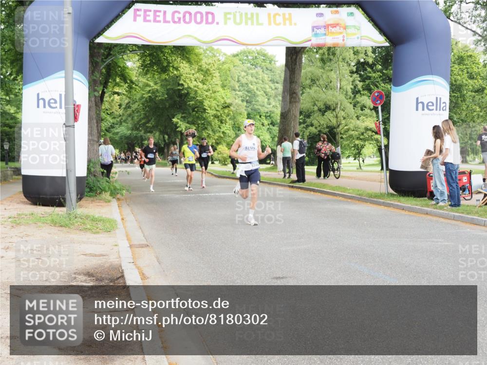 29.06.2025 - hella hamburg halbmarathon MichiJ http://msf.ph/oto/8180302 29.06.2025 10:17:11 Zwischen KM18-KM19 1065, 5344, 9097, 15136 meine-sportfotos.de